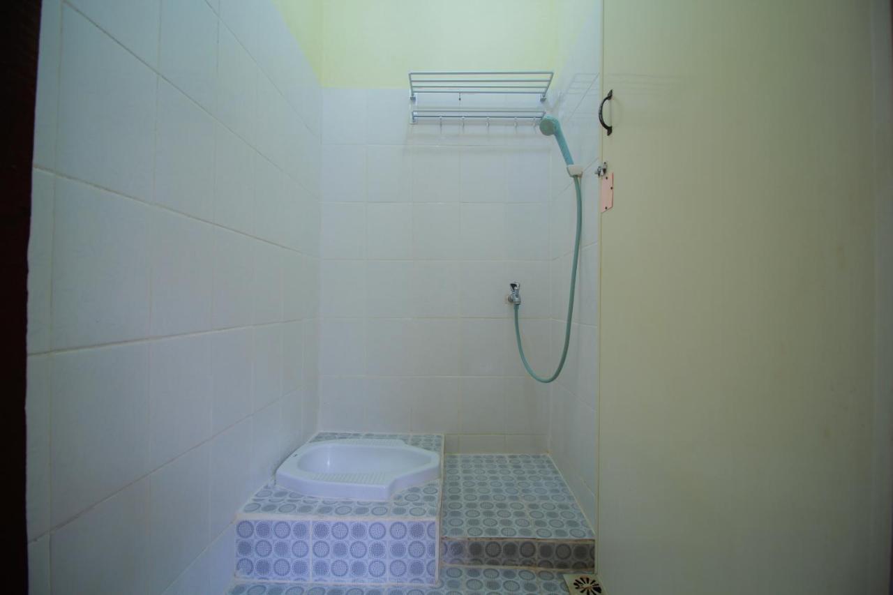 Spot On 2305 Andys Nur Penginapan Dumai Exterior foto